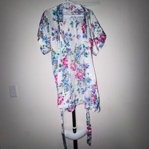 LA Intimates Floral Satin Kimono Robe - White with Pink & Blue Flowers